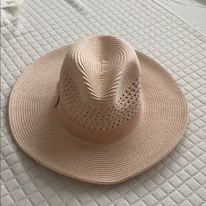 Cute fedora!